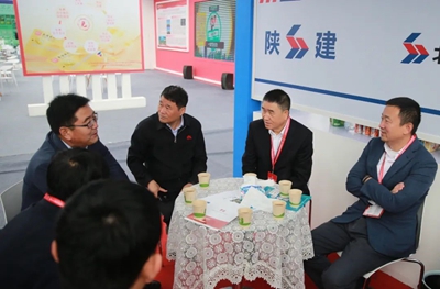 ͹̅չʮևHú̿߸߶Դa(chn)I(y)[(hu)3.jpg